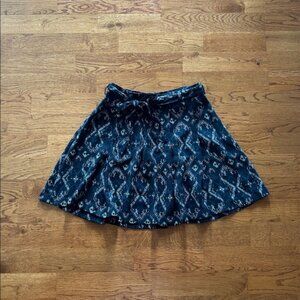 Abercrombie Mini Skirt Navy Blue Batik Print Flirty XS Women Pleated Belted Ikat